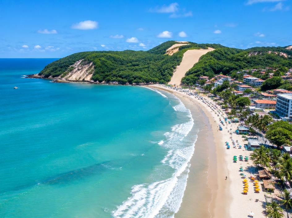 Imagem ilustrativa da praia de Ponta Negra e Morro do Careca em Natal